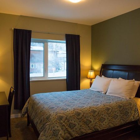 Downtown Whitehorse Deluxe 2 Bedroom Condo Exteriör bild